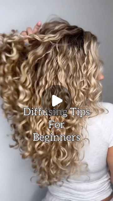 Diffusing Tips Curly Hair, Air Dry Vs Diffuser Curly Hair, How To Use A Diffuser On Wavy Hair, How To Use A Diffuser On Curly Hair, How To Diffuse Wavy Hair, How To Diffuse Curly Hair, Diffusing Curly Hair, Diffused Hair, Diffuser Hair