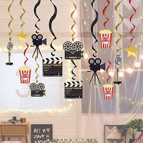 Movie Theme Party Decorations, Deco Theme Cinema, Bollywood Party Decorations, Hollywood Theme Party Decorations, Bollywood Theme Party, Deco Cinema, Birthday Movie, Cinema Party, Movie Night Theme