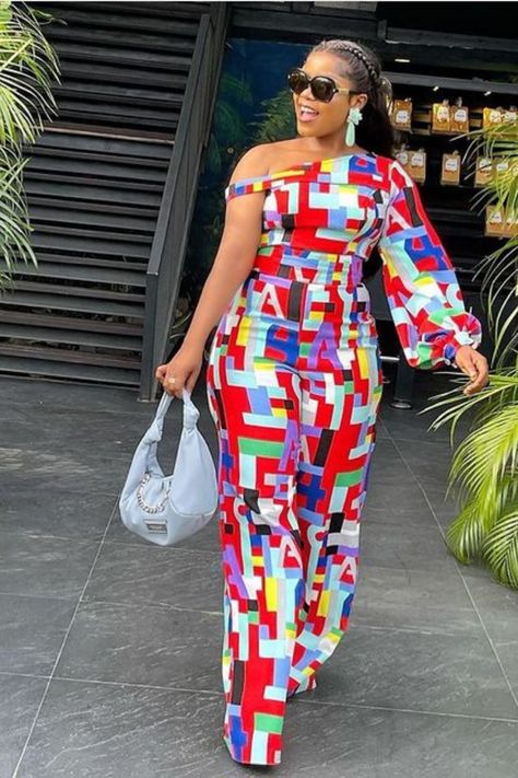 Jamsuits Design, Jumpsuit Styles, Ankara Jumpsuit, 2piece Outfits, Colorful Jumpsuit, African Fashion Modern, African Fashion Women Clothing, Jumpsuit Elegant, Classy Dress Outfits