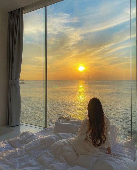 City View Apartment, Apartment View, Shotting Photo, 사진 촬영 포즈, Luxury Lifestyle Dreams, Future Lifestyle, Window View, Dream Lifestyle, Sunset Pictures