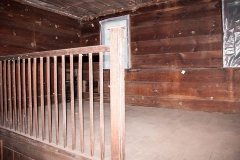 Open to see the before photos of this 1800's farmhouse in eastern NC. This historic home was completely re-built and is now featured on White and Woodgrain, the blog. This is a must see! #ncfarmhouse #farmhousebuild #farmhouserenovation #historicrenovation #beforeandafter #salvage #reclaimed
#farmhouseinspo #inspiration #whiteandwoodgrain Add A Room, Farmhouse Renovation, Historic Renovation, House White, Upstairs Bedroom, Old Farmhouse, Wooden Planks, Screened In Porch, Historic Home