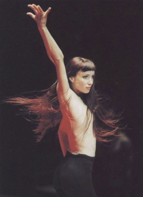 Sylvie Guillem, Margot Fonteyn, Ballet Beauty, Ballet Poses, Ballet Inspiration, Royal Ballet, Blog Inspiration, Lets Dance, Dance Photography