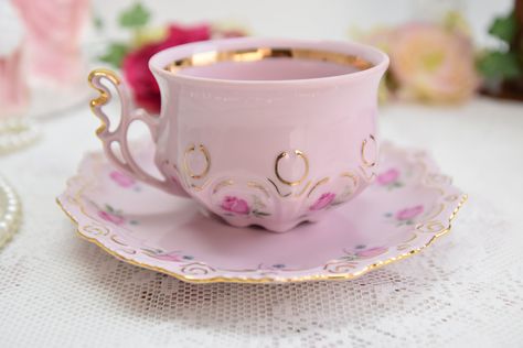 "Vintage tea cup set by HCH. Pink porcelain tea cup set with floral and 24-carat gold decorations. All items of the tea set are in excellent condition, with no chips or cracks, some tracks of use (please see pictures). Tea cup set includes (dimensions): tea cup 6 cm / 2.4\" (height) x 8.5 cm / 3.3\" (diameter) saucer 16 cm/ 6.3\" (diameter) **Up to 2 tea cup sets can be send combine together with same sending shipping cost** Unique Slav pink porcelain. This exclusive kind of porcelain has been m Unique Utensils, Vintage Tea Cup Set, Pink Tea Set, Tea Set Vintage, Tea Cup Display, Pink Tea Cup Aesthetic, Vintage Tea Cups, Pink Teacup Aesthetic, Vintage Tea Set