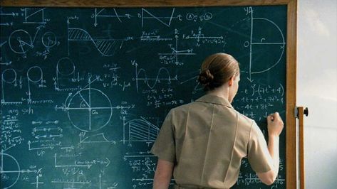 35 things every engineer has to deal with in college - this is seriously funny! Engineering Aesthetic, Power School, Nuclear Engineering, Electrical Engineering Projects, Math Major, Nerdy Humor, Im An Engineer, College Success, Engineering Humor