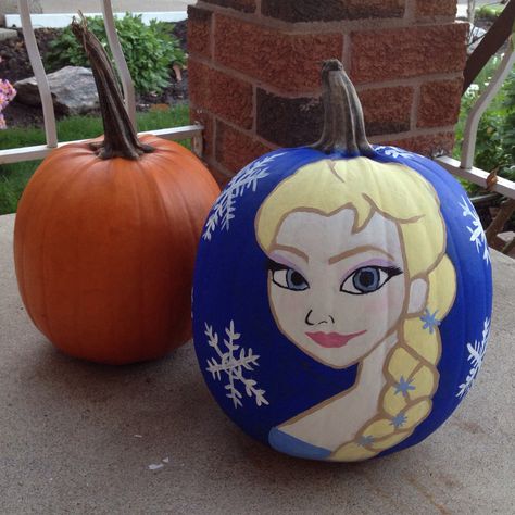 Elsa painted pumpkin Elsa Painted Pumpkin, Elsa Pumpkin Ideas, Frozen Pumpkin Painting, Elsa Pumpkin Painting, Elsa Pumpkin Carving, Pumpkin Painting Stencils, Elsa Pumpkin, Pumpkin Story, Pumpkins Painting