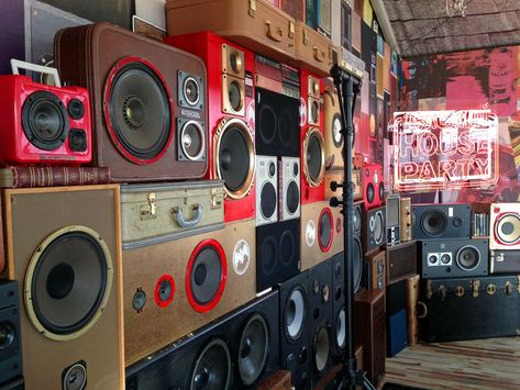 A bit late but here are some pictures from 2016 when we toured the US with Bacardi, providing speaker walls … Read more » Vinyl Cafe, Speaker Wall, Dj Room, Container Bar, Dj System, Speaker Box Design, Gov Ball, Music Studio Room, Set It Up