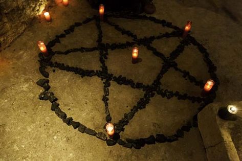 Ex-Devil Worshipper Says: I'm Shocked Christians Celebrate Halloween | Ancient Origins Summoning Circle, Devil Aesthetic, Arte Occulta, Seni Origami, Witch Aesthetic, Trik Fotografi, Black Magic, Dark Aesthetic, Dark Art