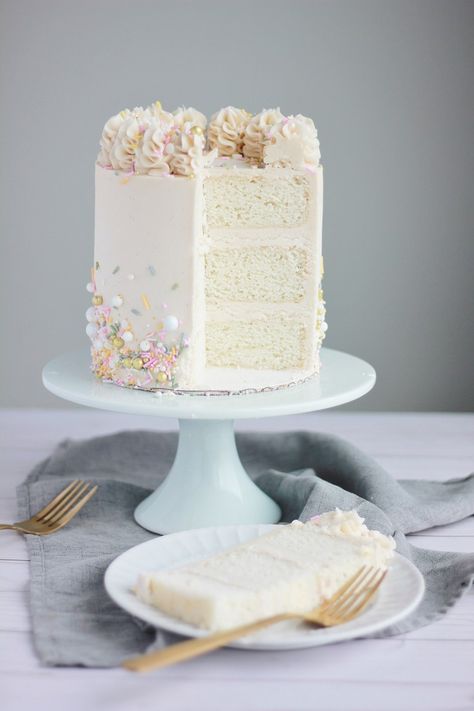 White Cake with Vanilla Buttercream - Baking with Blondie Baking With Blondie, Vanilla Bean Buttercream, 6 Cake, Youtube Content, Instagram Widget, White Cake Mixes, Cake Board, Vanilla Buttercream, White Cake