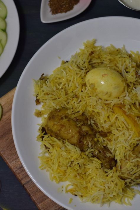 Kolkata Style Chicken Biryani is the medley of slowly cooked chicken with varieties of spices and fragrant basmati rice. Fried Rice Aesthetic, Egg Fried Rice Recipe Easy, Rice Recipe Easy, Bengali Recipes, Fried Rice Recipe Easy, Egg Fried Rice, Dum Biryani, Healthy Eggs, Chicken Biryani