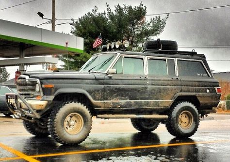 Jeep Grand Wagoneer Vintage Interior, Vintage Grand Wagoneer, 1990 Jeep Grand Wagoneer, Ford Excursion Diesel, 1984 Jeep Grand Wagoneer, Jeep Wagoneer 1982, Vintage Jeep, Old Jeep, Jeep Models