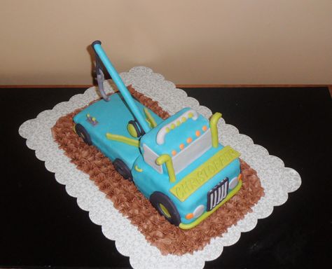 tow truck Tow Truck Cake, Truck Birthday Cakes, Truck Cake, Truck Cakes, Bday Cake, Tow Truck, Diy Videos, Birthday Cakes, Hair Bows