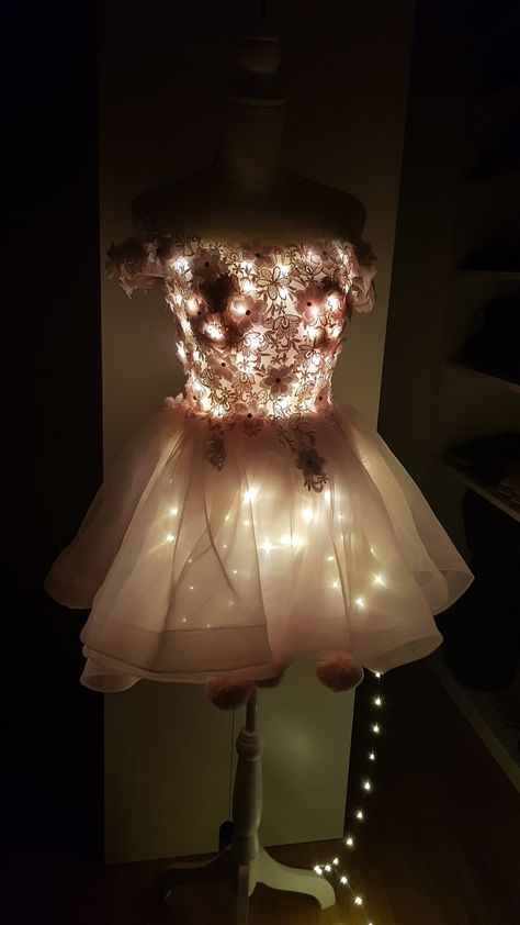 Dress With Lights In It, Glow In Dark Outfit Ideas, Glow In The Dark Dresses, Light Up Outfits, Glow In The Dark Outfits, Glow In The Dark Dress, Glowing Dress, Outfits January, Light Up Dress