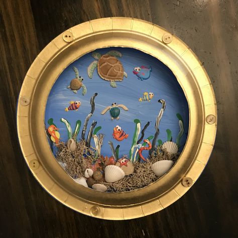 3d Under The Sea Crafts, Submarine Window Craft, Submarine Decorations Under The Sea, Under Sea Craft, Submarine Decorations, Under The Sea Art Projects, Submarine Decor, Submarine Window, Under The Sea Craft