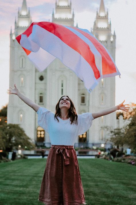 Missions Trip Aesthetic, Lds Mission Photoshoot, Lds Missionary Photoshoot, Lds Mission Pictures, Missionary Pose Reference, Lds Missionary Pictures, Mission Photoshoot, Missionary Photoshoot Elder, Missionary Photoshoot Sister