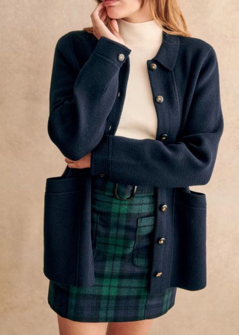 Gillie Skirt - Navy Tartan - Sézane Scottish Skirt Outfit, Navy Skirt Outfit, Tartan Skirt Outfit, Checked Outfit, Scottish Skirt, Academia Outfits, Tartan Skirt, Prep Style, Navy Skirt