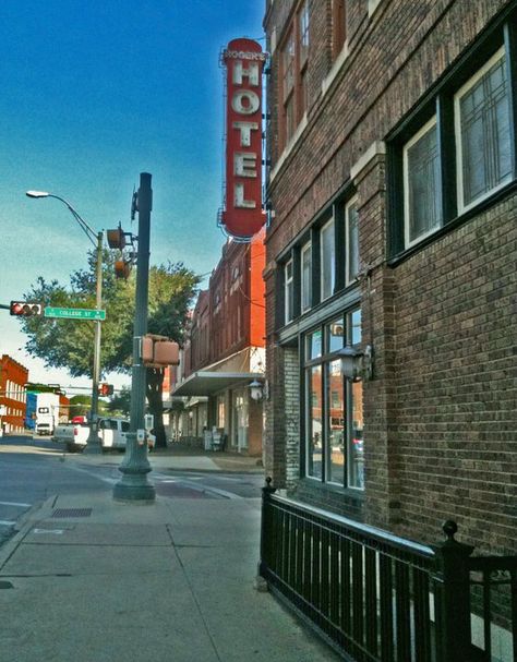 Beautiful photo I took in 2011 of the Rogers Hotel in Waxahachie Waxahachie Texas, Photoshoot Locations, Lone Star, Some Pictures, Ferry Building San Francisco, Beautiful Photo, Texas, Hotel, Building