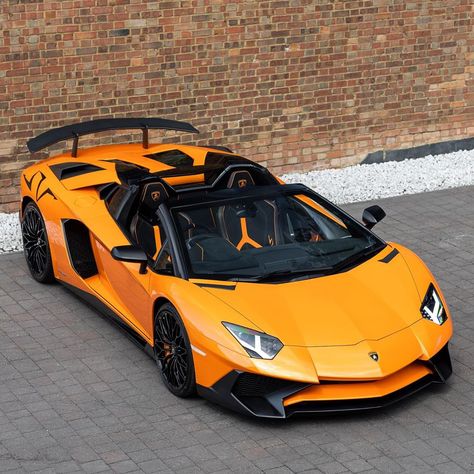 Romans International on Instagram: “Take a closer look at the spec of our Aventador SV Roadster! 🔎👀 #Lamborghini #Aventador #SVRoadster #RomansInternational” Lamborghini Murcielago Sv, Lamborghini Sv, Lamborghini Aventador Wallpaper, Lamborghini Interior, Lamborghini Reventón, Lamborghini Aventador Roadster, Aventador Lamborghini, Sports Cars Lamborghini, Ferrari 250 Gto