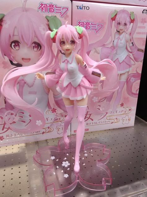 Kawaii Figures Anime, Aesthetic Anime Figures, Sakura Miku Figurines, Anime Figurines Aesthetic, Anime Figures Aesthetic, Anime Figures Kawaii, Kawaii Figurine, Kawaii Figures, Cute Anime Figures