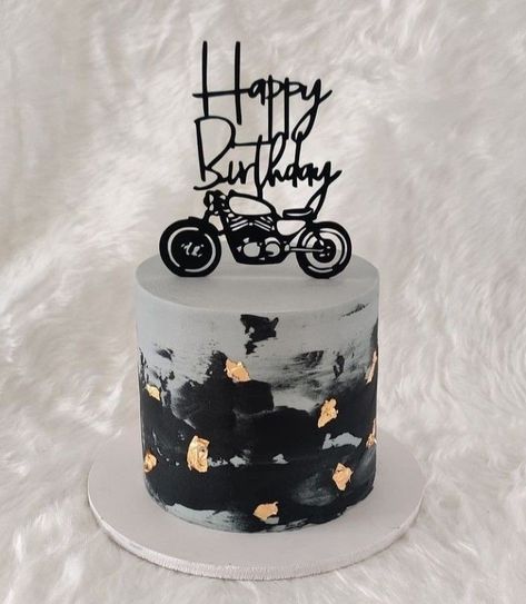 18th Birthday Cake Boys, Motor Cake, Bolo Motocross, Motorcycle Birthday Cakes, Birthday Cake Black, Motorbike Cake, Motorcycle Cake, Cake Design For Men, Cake Decorating Party