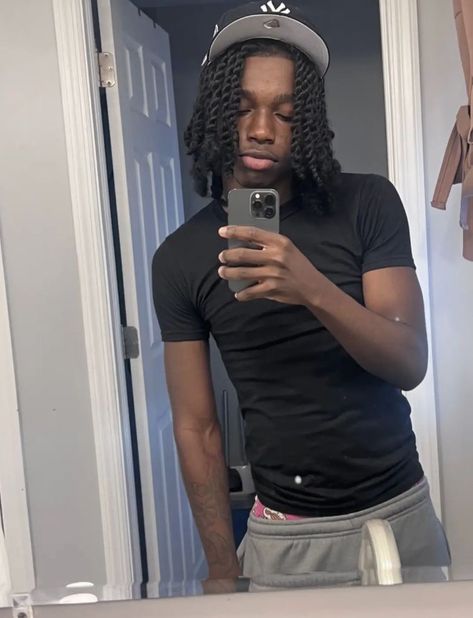 Mens Twists Hairstyles, Hair Twists Black, Boy Braids Hairstyles, Black Hair Cuts, Braids For Boys, Cute Dreads, Dreadlock Hairstyles For Men, Light Skin Men, Black Dude