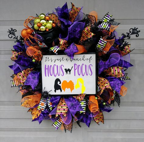 Hocus pocus Hocus Pocus Deco Mesh Wreath, Hocus Pocus Halloween Wreath, Hocus Pocus Home Decor Ideas, Hocus Pocus Wreath Diy, Diy Hocus Pocus Decor, Hocus Pocus Wreath, Diy Hocus Pocus, Hocus Pocus Decor, Scary Halloween Wreath