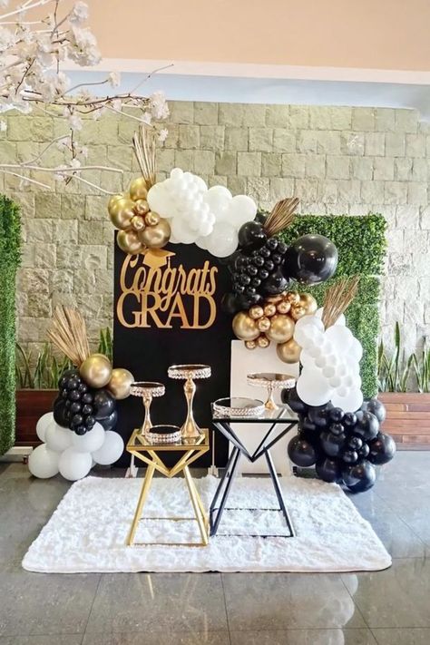 Graduation Party, Grad Party, backyard grad party City Decorations, Backyard Graduation Party Ideas, Party City Decorations, Kindergarten Graduation Decorations, Diy Graduation Decorations, Prom Backdrops, Glitter Party Decorations, Graduation Party Backdrops, Backyard Graduation Party