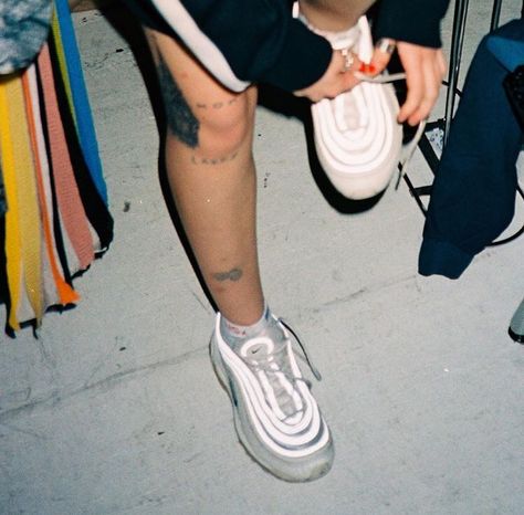 ☹ ριитєяєѕт : ѕωχяи-ιи ☹ Air Max 97 Outfit Women, Air Max 97 Outfit, Nike Air Max 97, Jeans Boyfriend, Sneaker Heels, Sock Shoes, White Sneaker, No. 2, Me Too Shoes