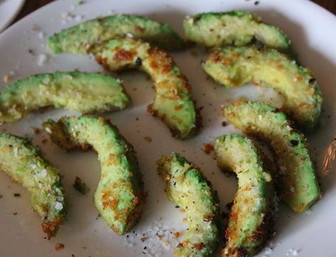 Ripe Avocado Recipes, Crispy Avocado, Avocado Snack, Salmon Skewers, Avocado Pesto Pasta, Healthy Snack Alternatives, Creamy Avocado Sauce, Avocado Pudding, Squash Blossoms