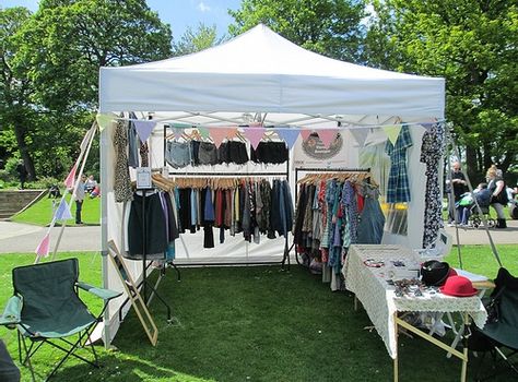 pretty Gala Shade market stall with vintage merchandise Vintage Clothing Market Stall, Flea Market Clothing Booth Ideas, Clothing Market Stall, Vendor Booth Display Ideas Clothing, Clothing Booth Display, Vintage Market Booth, Market Tent, Boutique Store Displays, Market Stall Display