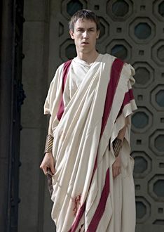 Tobias Menzies -Rome Rome Clothes, Ancient Rome Clothing, Rome Costume, Rome Hbo, Roman Clothing, Biblical Clothing, Ancient Greek Clothing, Roman Senator, Roman Clothes