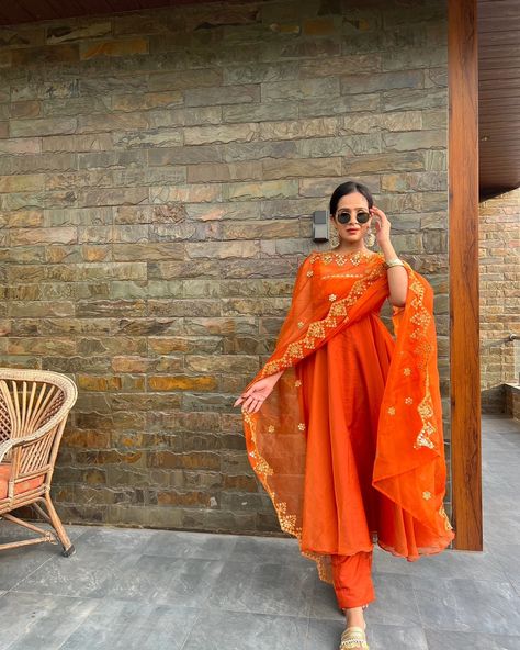 Namaste! ✨️ Elevate your look with the Shruti Orange Georgette Anarkali Flared Suit Set. Perfect for any occasion, this flared suit set combines vibrant charm with elegant design. Shop now at www.trinaari.in and use code FIRST05 for an extra 5% off your first order. Offer valid for a limited time! Product Name: Shruti Orange Georgette Anarkali Flared Suit Set To shop now visit our website www.trinaari.in #SundarNaariWithTrinaari #reelsinstagram #reels #instagram #anarkali #anarkalisuits #w... Orange Indian Outfit, Coin Lace, Flared Suit, Orange Anarkali, Punjabi Dress Design, Ruffle Lehenga, Orange Color Combinations, Indian Kurti Designs, Georgette Anarkali