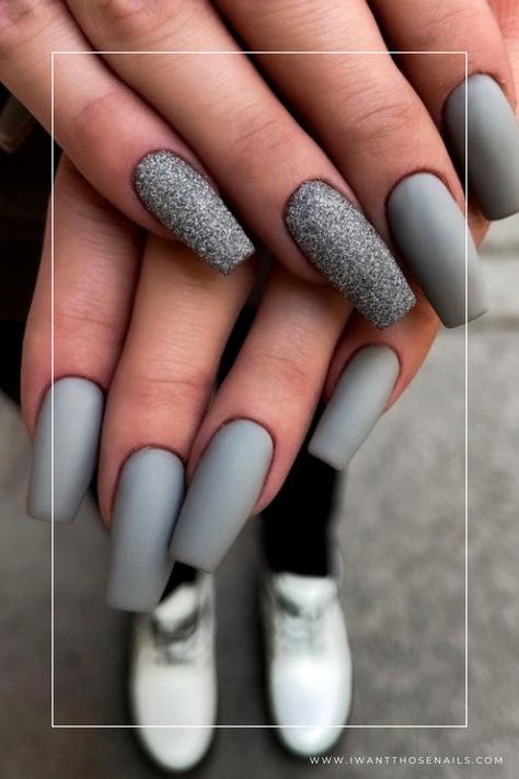 matte grey winter nails Grey Nail Ideas, Matte Grey Nails, Statement Nails, Grey Matte Nails, Grey Nail Art, Grey Nail, Grey Nails, Grey Nail Designs, Statement Nail