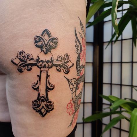 Cross And Skull Tattoo, Thigh Cross Tattoo, Cross Skull Tattoo, Goth Y2k Tattoo, Goth Tramp Stamp, Gothic Cross Tattoo, Bat Tramp Stamp Tattoos, Cross Gothic Tattoo, Grunge Cross Tattoo