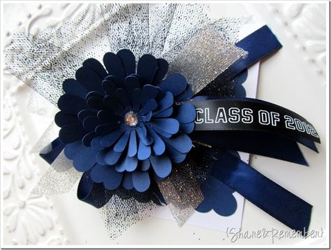 Graduation Corsage, Paper Corsage, Grad Diy, Vine Ideas, Prom Corsage And Boutonniere, Corsage Ideas, Corsage Prom, Silhouette Tutorials, Silhouette America