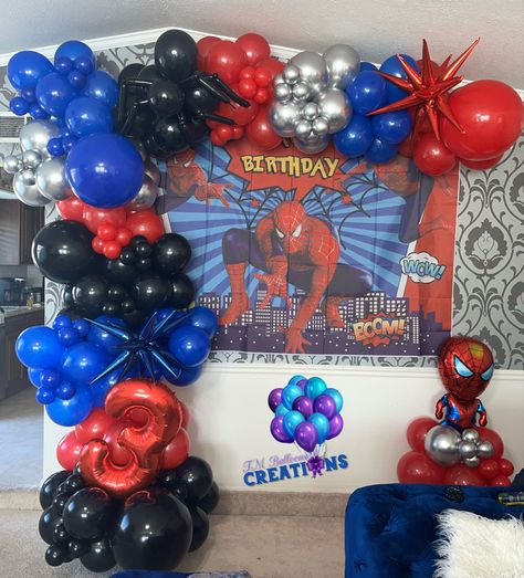 Spider Man Balloon Centerpieces, Spiderman Ballons Birthday Ideas, Spiderman Balloon Garland, Spiderman Theme Balloon Decoration, Spider Man Birthday Backdrop, Spiderman Theme Backdrop, Spiderman Balloon, Spidey Party, Spiderman Birthday Party