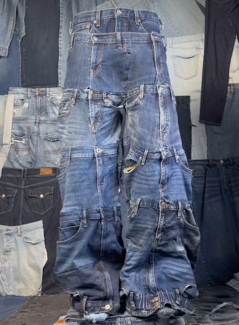 Denim Jeans Diy, Deconstructed Denim, Alt Clothes, Blue Jean Outfits, Jeans Street Style, Denim Projects, Denim Ideas, Dress Design Patterns, Mens Fashion Jeans