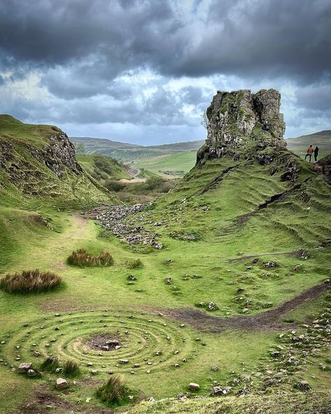 Visit Scotland Tours on Instagram: “The Fairy Glen. Isle of Skye. Scotland 🏴󠁧󠁢󠁳󠁣󠁴󠁿 A view I’ll never tire of especially on a moody Isle of Skye day like today! #scotland…” Clan Castle, Inverness Scotland, Fairy Glen, Isle Of Skye Scotland, Scotland Tours, Scotland Forever, Skye Scotland, Visit Scotland, Voyage Europe