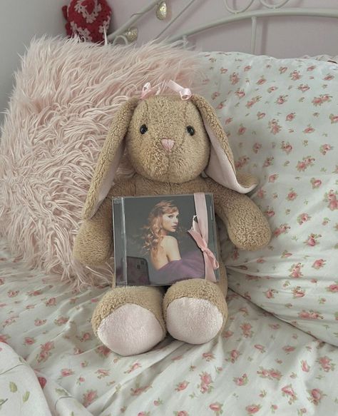 Coquette Teddy Bear, Taylor Swift Cd, Taylor Core, Jellycat Bunny, Speak Now, Pink Vibes, Fan Girl, Cute Stuffed Animals, Build A Bear