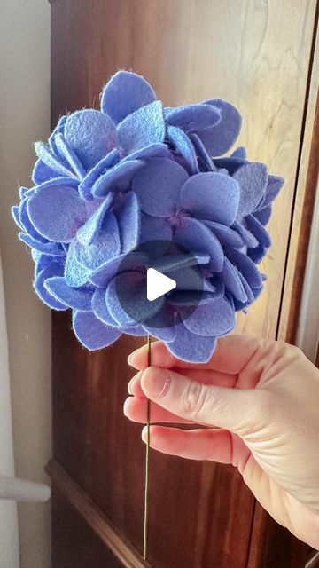 Felt Hydrangea Diy, Felt Hydrangea, Felt Flowers Patterns, Hydrangea Bloom, Fabric Balls, Flower Craft, Digital Patterns, Styrofoam Ball, Felt Diy