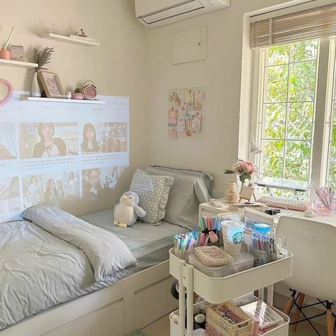 Korean Minimalist Room, Room Redesign, Pinterest Room Decor, Girly Room, Room Deco, Redecorate Bedroom, Cozy Room Decor, Minimalist Room, Pretty Room