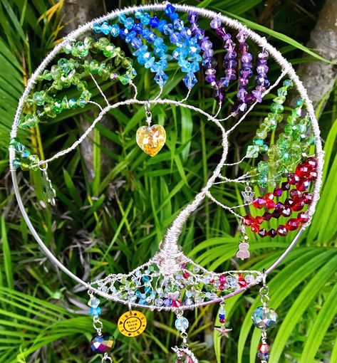 Tree Of Life Suncatcher, Custom Family Tree, Tree Family, Tree Custom, Family Coloring, Wire Tree, Hanging Crystals, Creative Workshop, Crystal Suncatchers