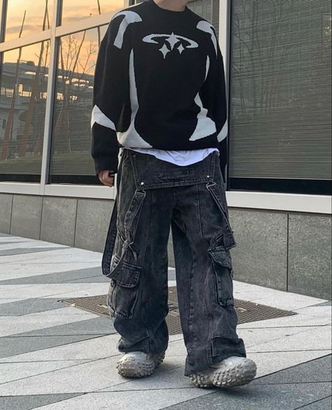 Y2k Street Wear Men, Y2k Mens Fashion Asian, Cybercore Aesthetic Outfits Men, Jpegmafia Fashion, Men’s Acubi Fashion, Cybercore Fashion Men, Acubi Mens, Cybergoth Outfits Men, Acubi Male Style