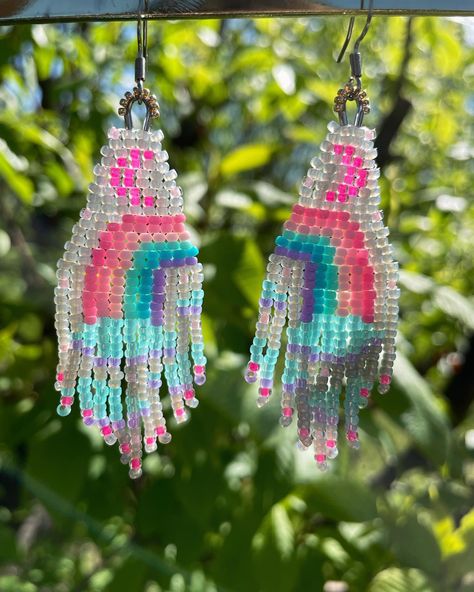 Grey Rainbow Cloud Earrings☁️🌈 Made with size 11/0 seed beads, fireline and one g thread, stainless steel. (Bead pattern is @rissa.bead ‘s, I have permission to use it) . . . . . . . . #seedbeadearrings #cloudearrings #rainbowearrings #neon #earringshop #earringstyle #earringlove #handmadejewelry Cloud Earrings, Rainbow Cloud, Bead Pattern, Rainbow Earrings, Seed Bead Earrings, Seed Bead Jewelry, Beading Patterns, Shop Earrings, Fashion Earrings