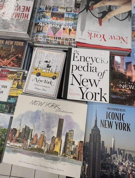 City Bookstore Aesthetic, Barnes And Noble New York, New York Shopping Guide, New York Chic Aesthetic, Nyc Journalist Aesthetic, Travel Book Aesthetic, Nyc Bookstore Aesthetic, New York Times Aesthetic, New York Life Aesthetic