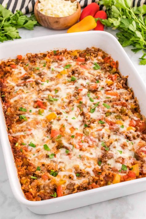 Stuffed Peppers Casserole Recipe, Stuffed Peppers Casserole Easy, Crockpot Stuffed Pepper Casserole, Ground Beef And Peppers Recipe Dinners, Ground Beef And Tomatoes Recipes, Tomato And Peppers Recipes, Cheesy Stuffed Pepper Casserole, Stuffed Pepper Casserole Recipe, Stuffed Bell Peppers Casserole Recipes