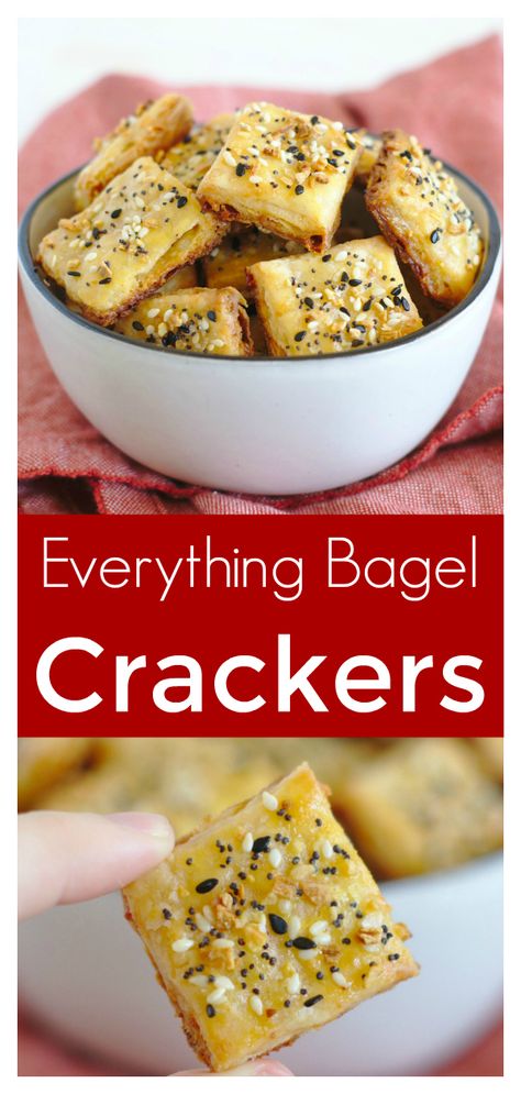 Everything Bagel Crackers – Homemade cheddar cheese crackers topped with a delicious everything bagel seasoning blend! These homemade crackers are so easy to make and taste just like an everything bagel! #crackers #everything #bagel #everythingbagel #snack #easyrecipe Everything Bagel Seasoning Crackers, Everything Bagel Crackers Recipe, Everything Bagel Oyster Crackers, Cheddar Cheese Crackers Homemade, Everything Bagel Bits, Everything Bagel Seasoning Recipes Snacks, Breakfast Crackers, Everything Bagel Crackers, Everything Crackers