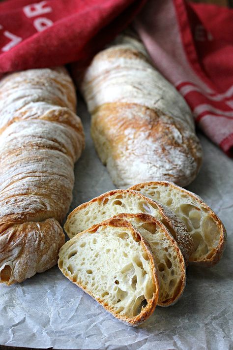 Easy Ciabatta Bread, Amazing Sandwiches, Ciabatta Bread Recipe, Baguette Recipe, Artisan Bread Recipes, Knead Bread, Cranberry Bread, Ciabatta Bread, Polish Food