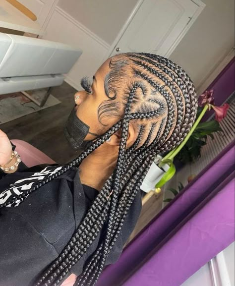 Small Straight Back Feed In Braids With Heart, Small Feed In Braids Cornrows With Heart, Outfits With Straight Back Braids, Braid In Front Knotless In Back, Straightback Cornrows Braids With Curls, Straight Backs With Heart, Straightback Cornrows Braids With Design, Feed In Braids Straight Back, Feedins Braids For Black Women