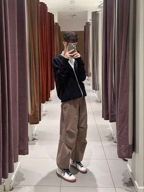 men cargo pants, guys fits, guys outfit aesthetic, streetwear men, mens outfits, outfits for school, nike blazer outfit, nike blazers, nike blazer mid 77 outfit, ootd, fit check, skater boy, it boy, clean boy Aesthetic Streetwear Men, Nike Blazer Mid 77 Outfit Men, Nike Blazer Aesthetic, Nike Blazer Outfit Men, Guy Outfits Aesthetic, Blazer Streetwear, Blazer Mid 77 Outfit, Blazers Nike, Boy Outfits Aesthetic