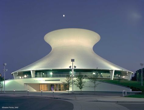 James S. McDonnell Planetarium (Saint Louis) - 2018 All You Need to Know Before You Go (with Photos) - TripAdvisor St Louis Science Center, Image Cover, Building Systems, St Louis Missouri, Science Center, Cloud Gate, Marina Bay Sands, St Louis, Missouri